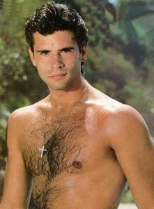 Lorenzo Lamas as Lance Cumson