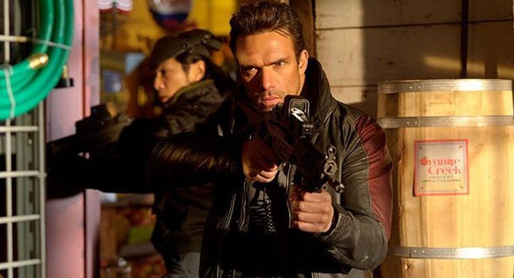 Darren Shahlavi in "The Package" 2013