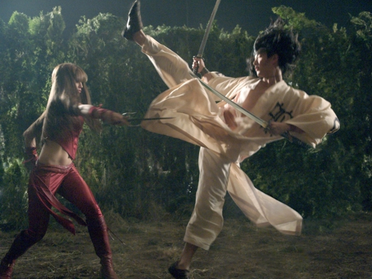 Jennifer Garner and Will Yun Lee in Elektra (2005) Jennifer Garner and Will Yun Lee in Elektra (2005)
