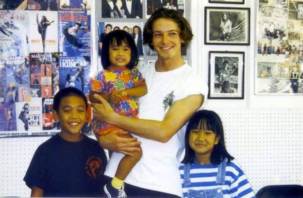 Young Hercules actor Ian Bohen and the Wong children