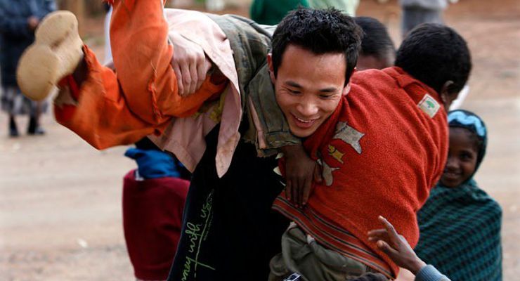 Duy Beck in East Africa with children from the orphanage