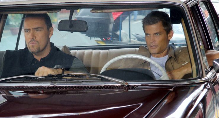 Casper Van Dien and Alexander Nevsky in Showdown in Manila (2016)